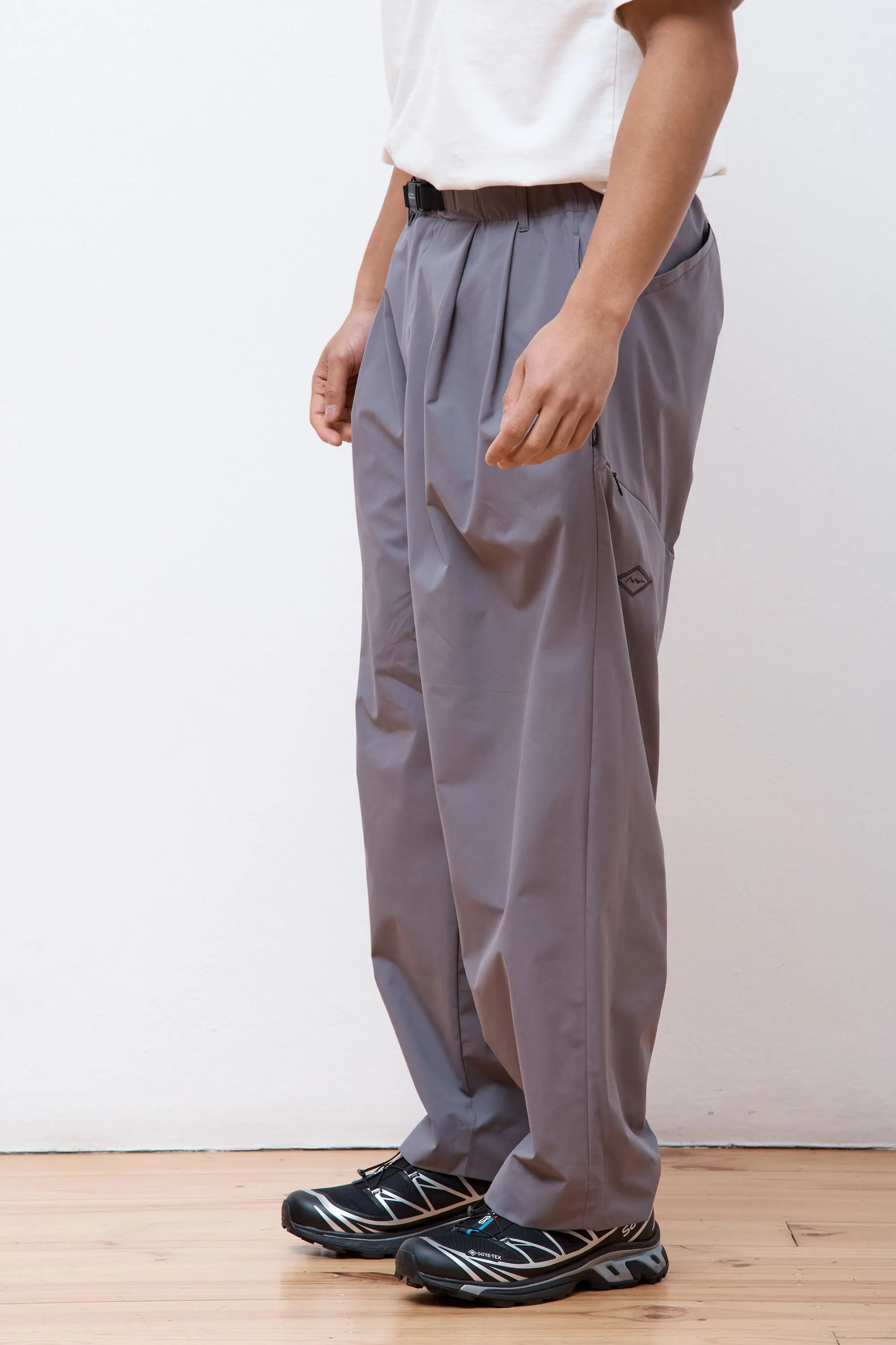 Extra Mile Tuck Pant Grey